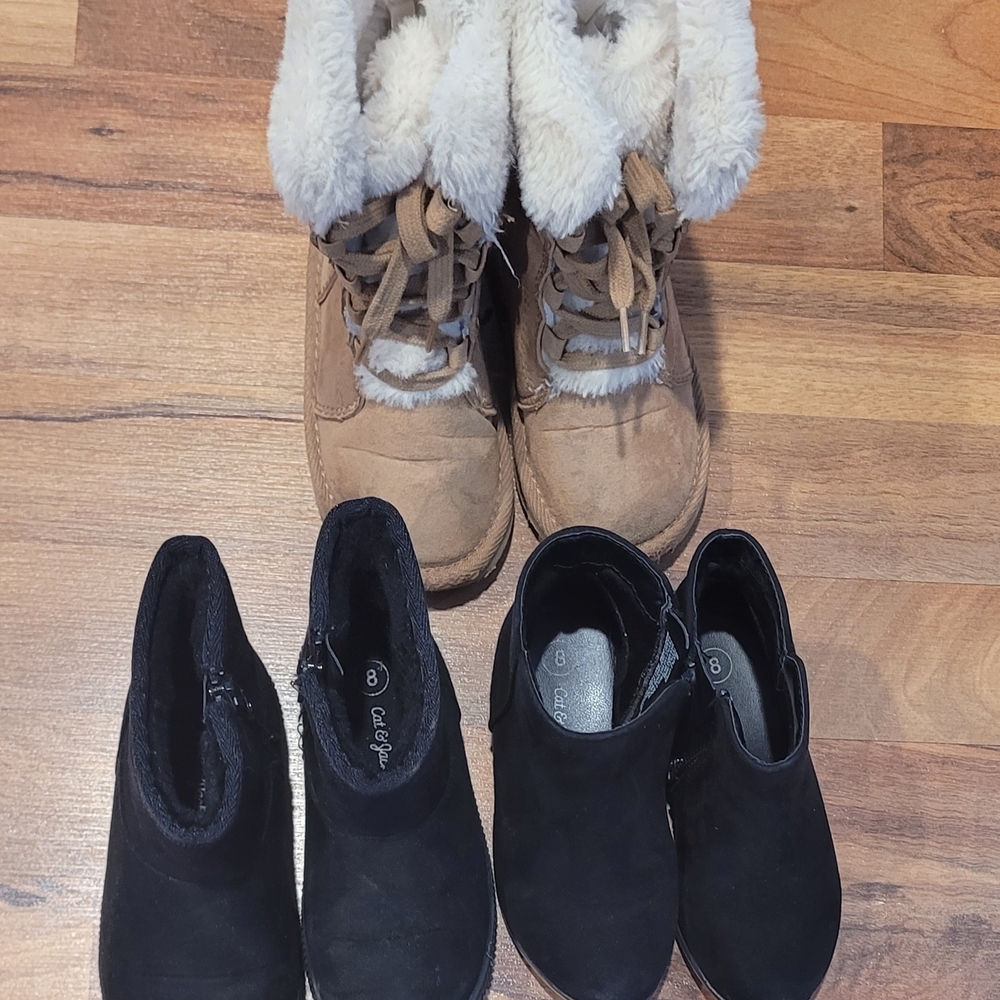 Tan and Black Boots Set